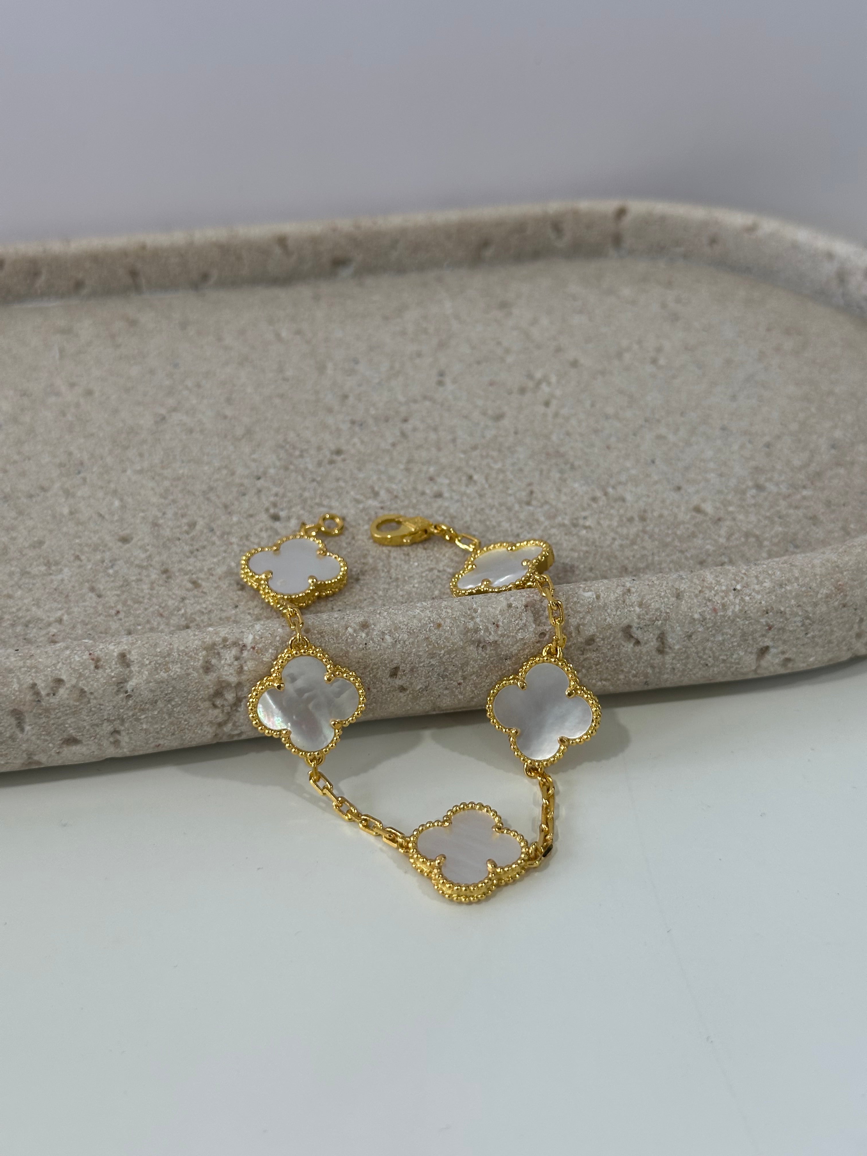 Pearl Clover Bracelet