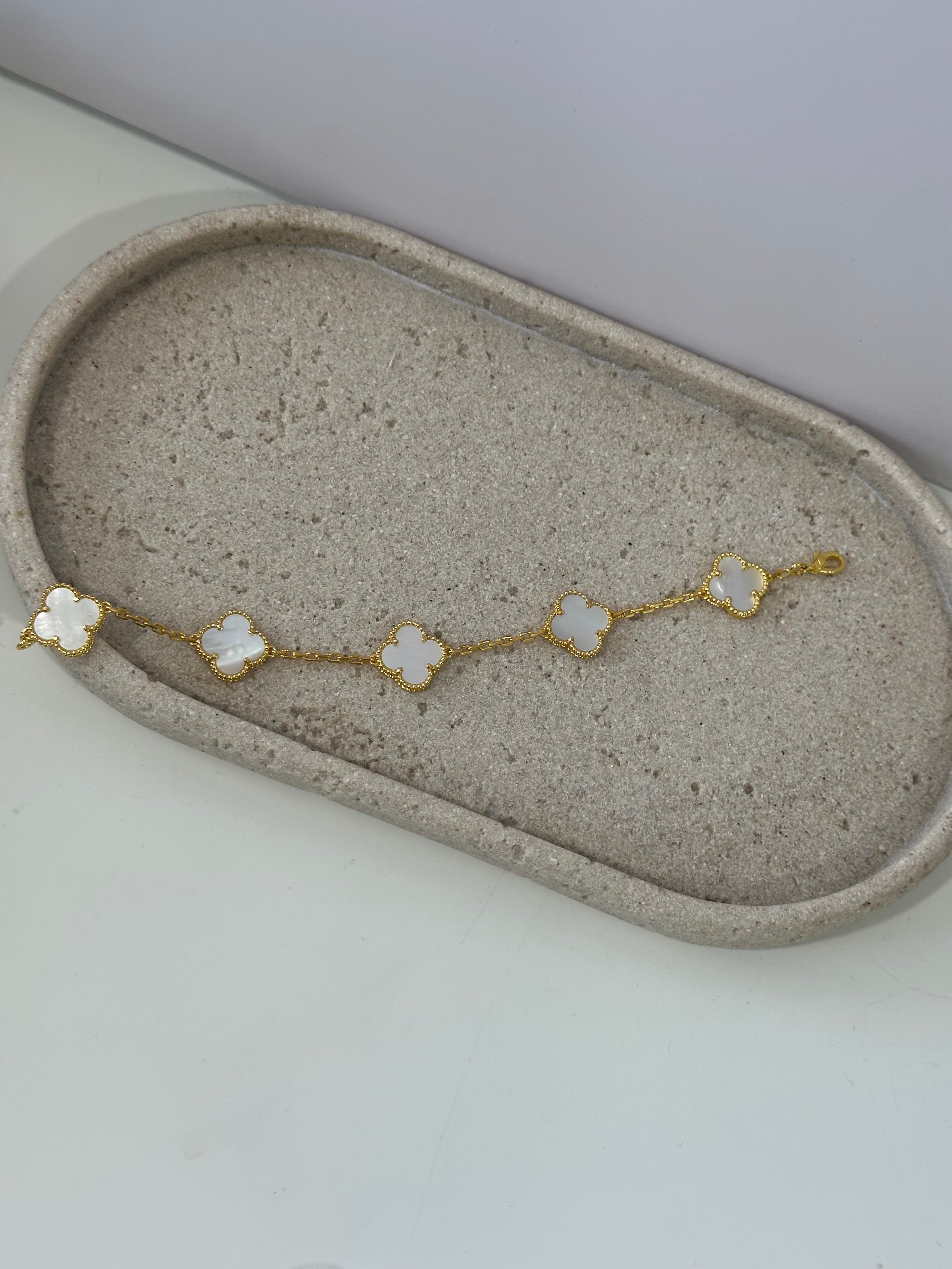 Pearl Clover Bracelet
